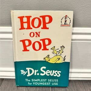 Dr. Seuss Hop on Pop Hardcover Book - Red, White, Green Kids Toddlers